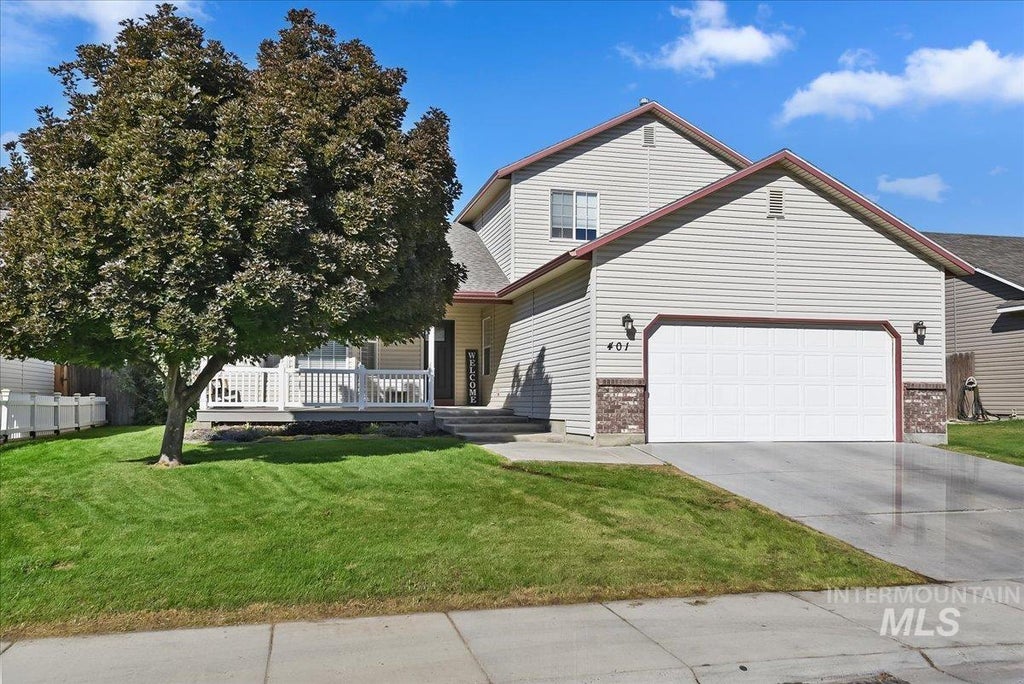 Photo of 401 S Saddlerock Ave, Kuna, ID 83634 (MLS # 99001430)