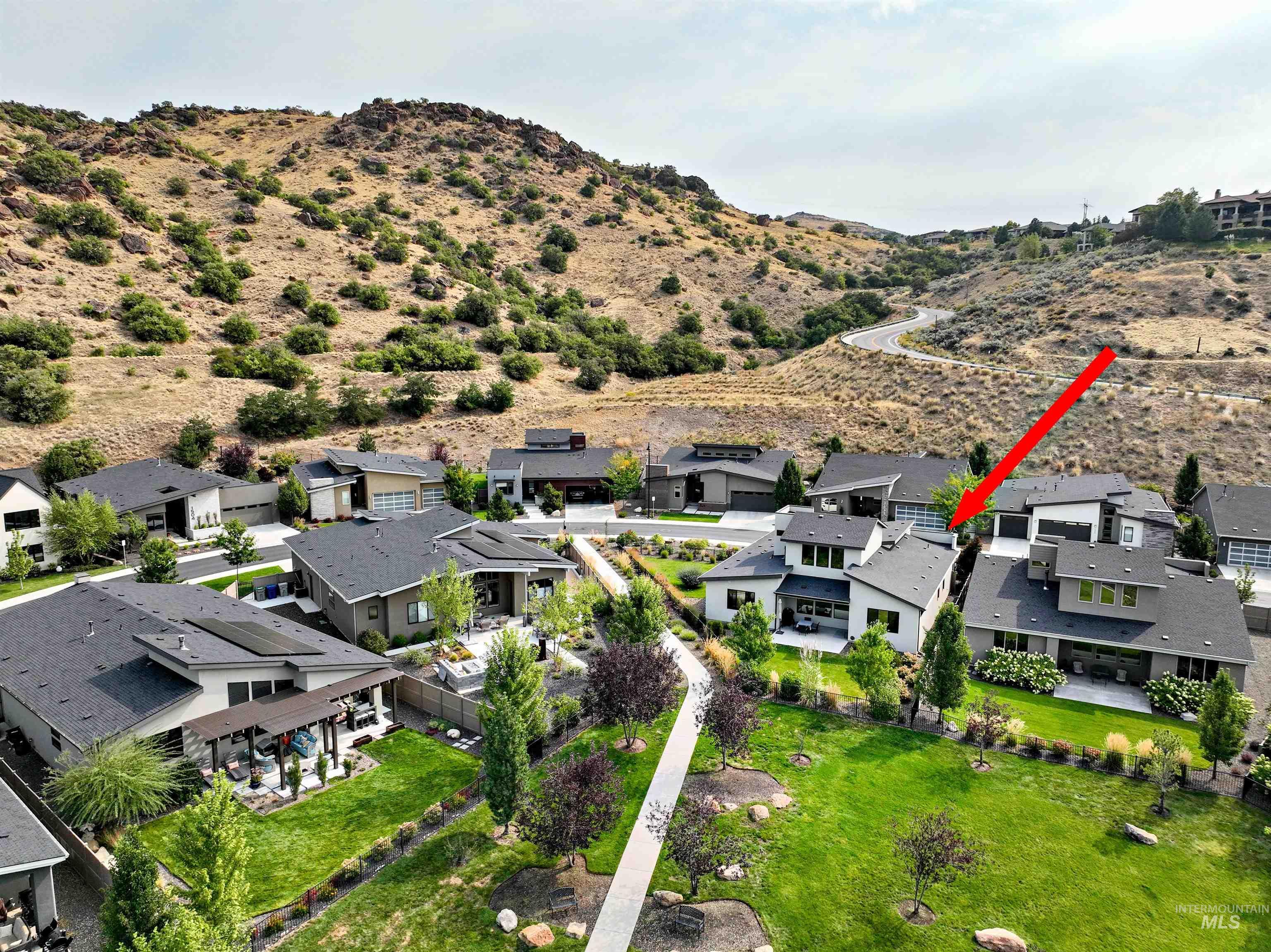 1525 S Boulder View Ln