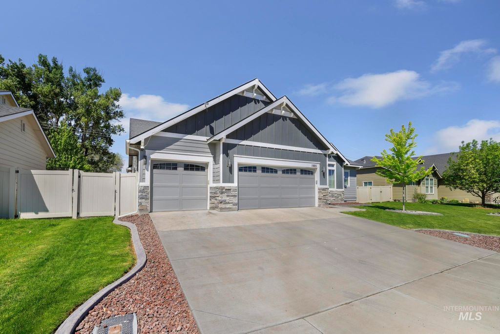 Photo of 1985 Moose Street, Twin Falls, ID 83301 (MLS # 98985890)