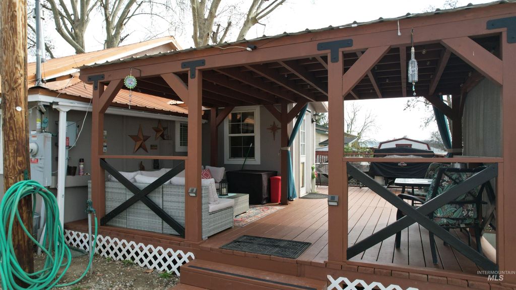 Photo of 2133 Hollywood Blvd, Emmett, ID 83617 (MLS # 98979711)