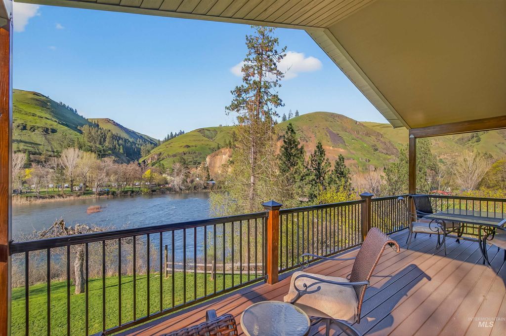 Photo of 716 State St, Kooskia, ID 83539 (MLS # 98981835)