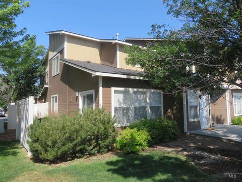 11026 W Garverdale Lane #103 Boise ID 83713