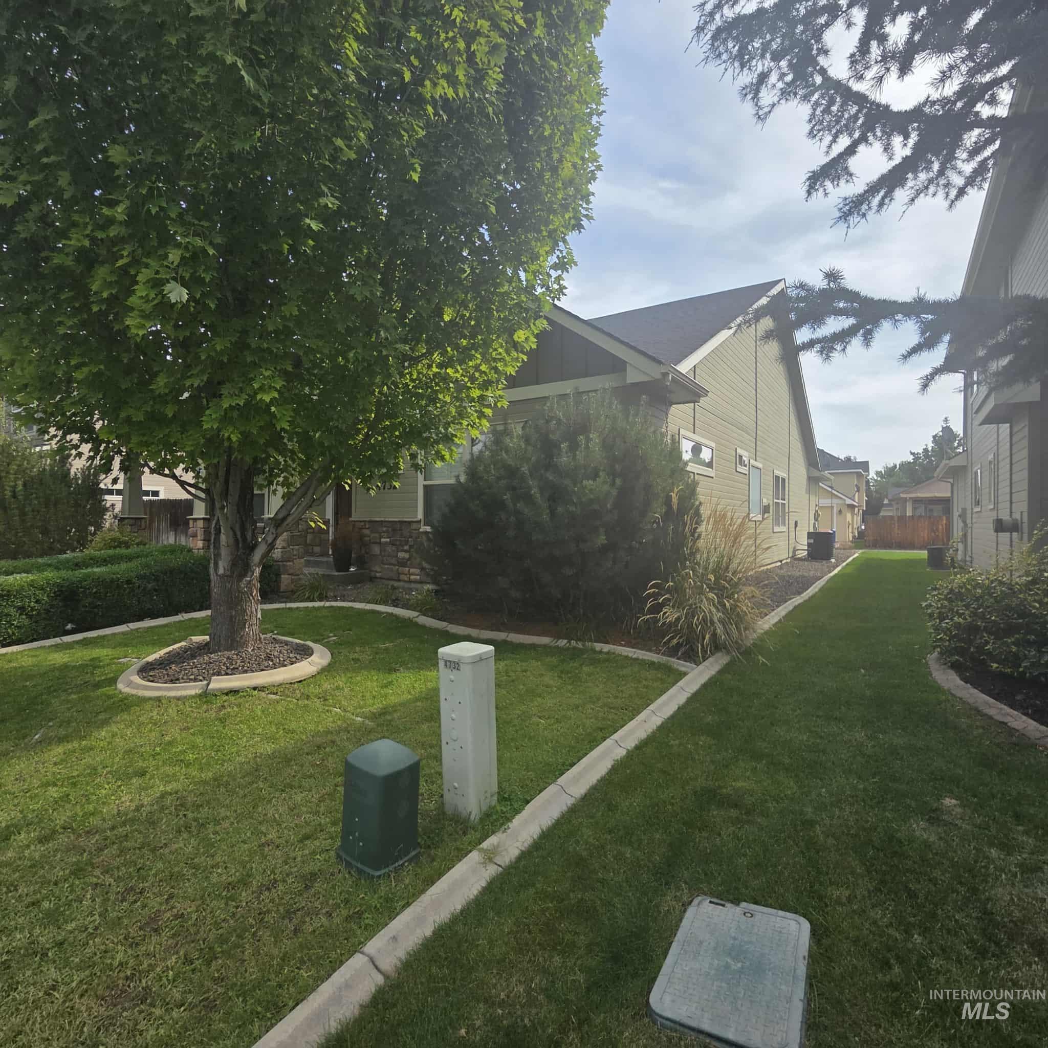 4732 S Silverhills Ave