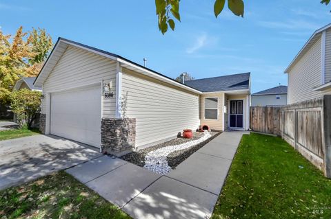 Photo of 6986 S Dewberry Ave, Boise, ID 83709 (MLS # 98966362)