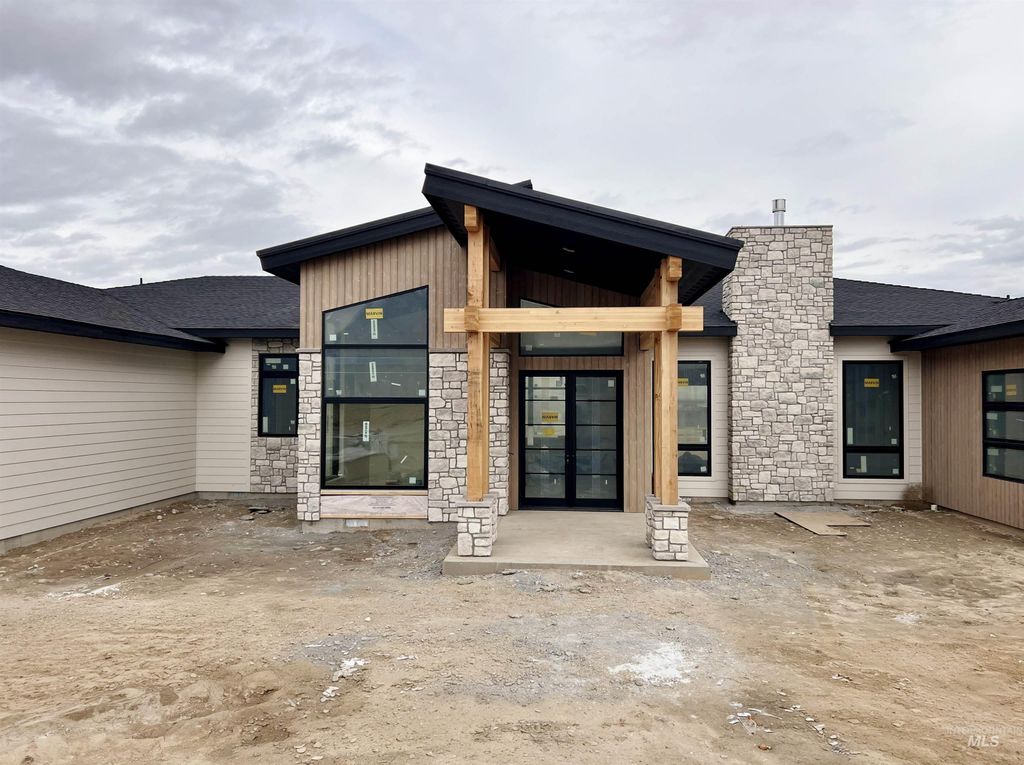 Photo of 10 Salado Creek Ave, Nampa, ID 83651 (MLS # 98977822)