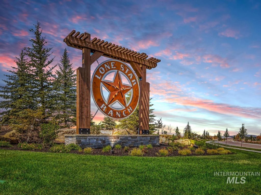 Photo of 10 Salado Creek Ave, Nampa, ID 83651 (MLS # 98977822)