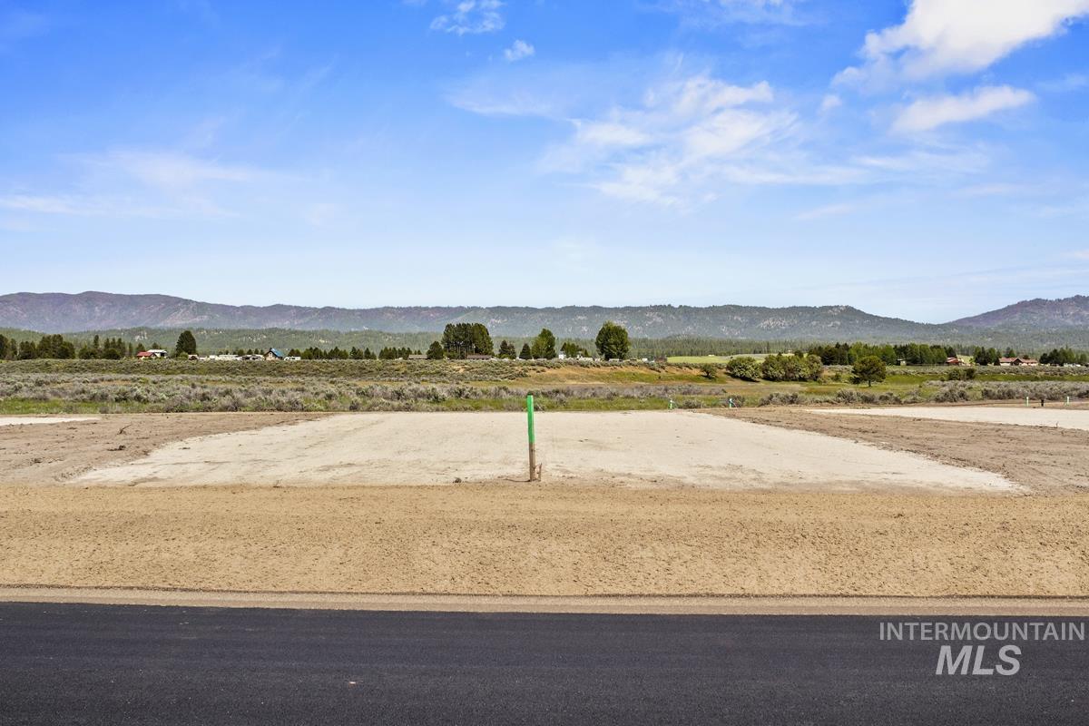 L7 B2 River Bank Drive