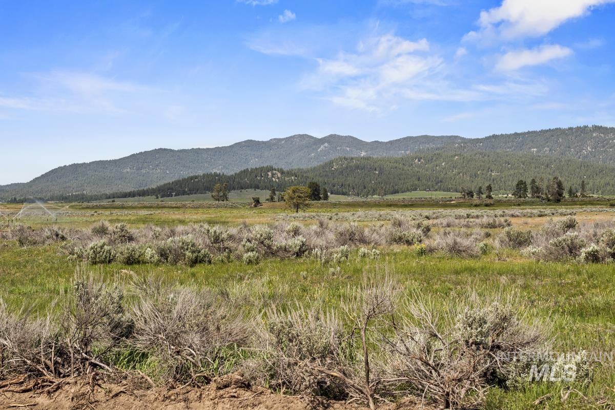 L7 B2 River Bank Drive