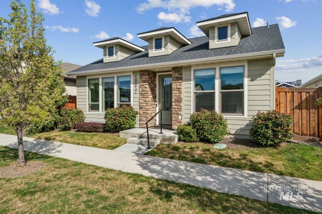 Photo of 10852 W Mossywood Dr, Boise, ID 83709 (MLS # 98981533)