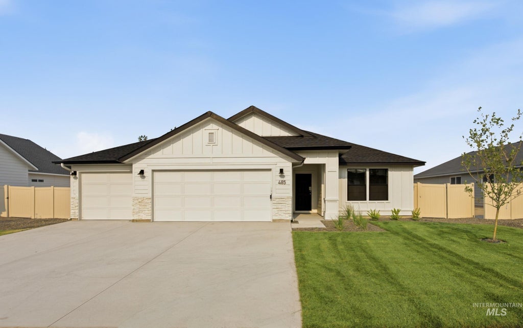 Photo of 17658 N Beckwourth Ave, Nampa, ID 83687 (MLS # 98999175)