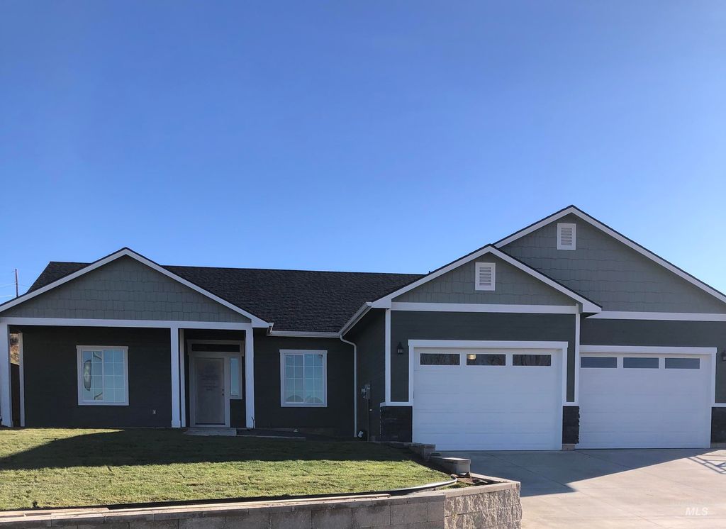 Photo of 885 S Iowa Ave, Payette, ID 83661 (MLS # 98967868)