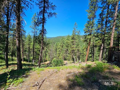 17 Thunder Rd Garden Valley ID 83622