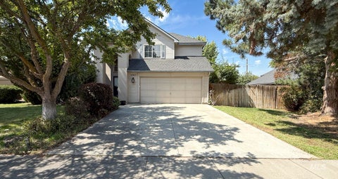 Photo of 2301 N Swainson Ave, Meridian, ID 83646 (MLS # 98998013)