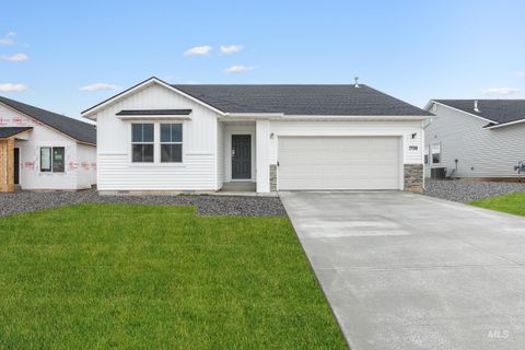 Photo of 1708 N Birch St, Jerome, ID 83338 (MLS # 98972135)