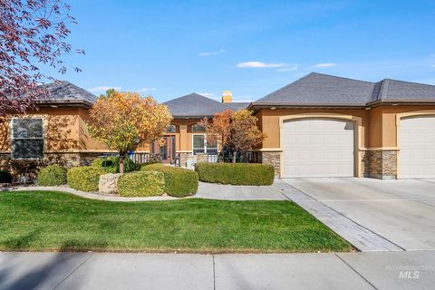 Photo of 675 Canyon Park Ave, Twin Falls, ID 83301 (MLS # 98966385)