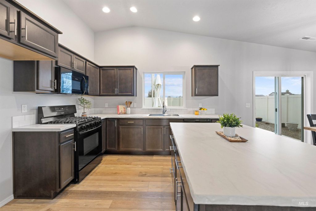 Photo of 1122 N Madagascar Avenue, Star, ID 83669 (MLS # 98977183)