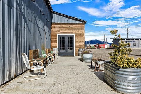 Photo of 2731 Cherry Ln, Emmett, ID 83617 (MLS # 98976578)