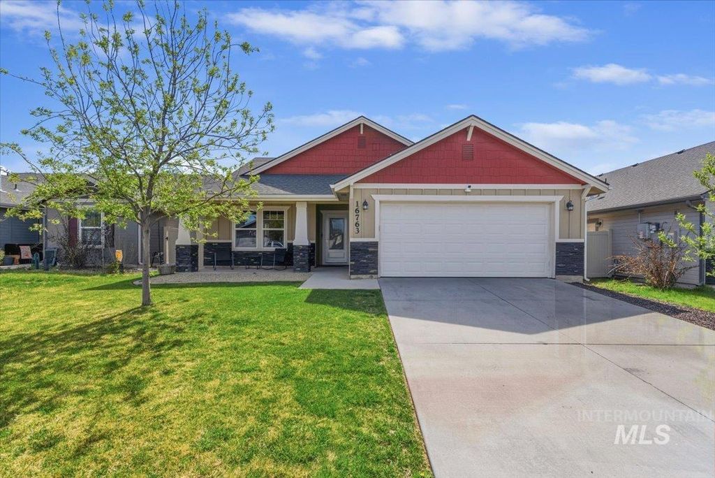 Photo of 16763 N Dartmouth Ave, Nampa, ID 83687 (MLS # 98981297)