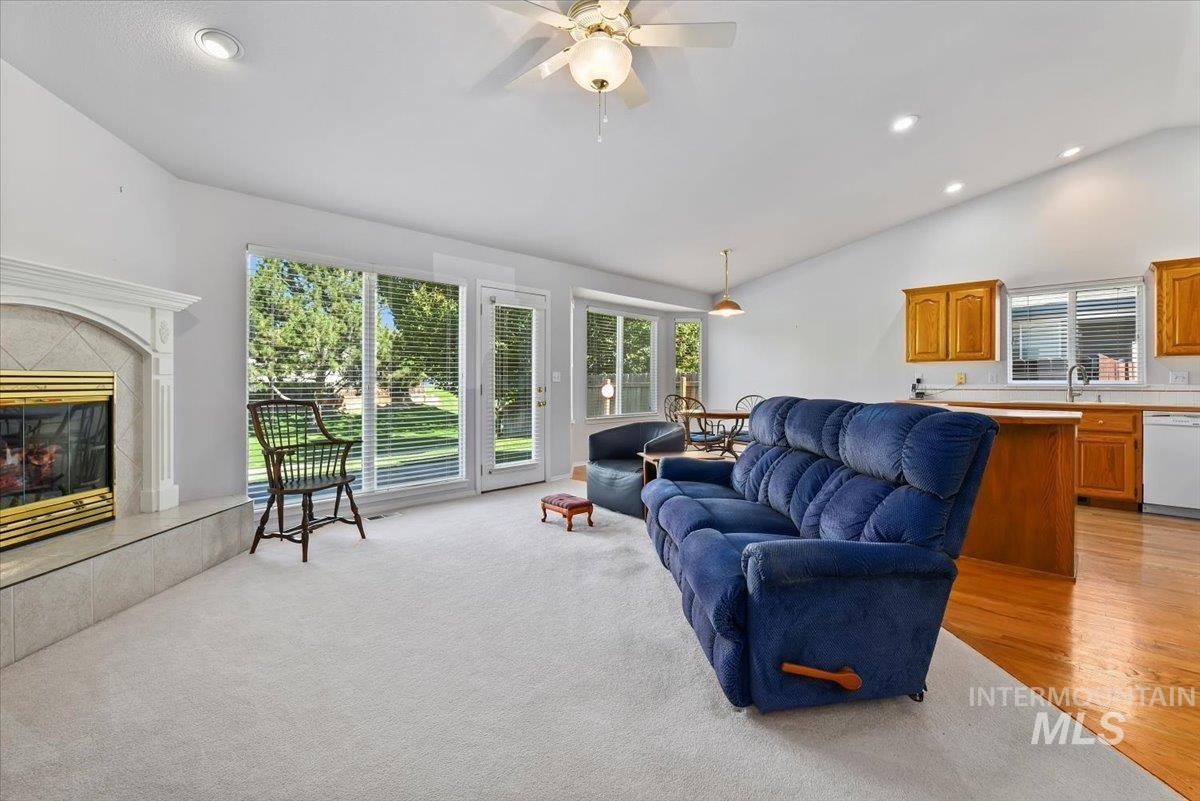 4488 S Tableridge Way