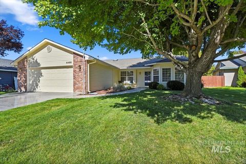 Photo of 4488 S Tableridge Way, Boise, ID 83716 (MLS # 98961964)