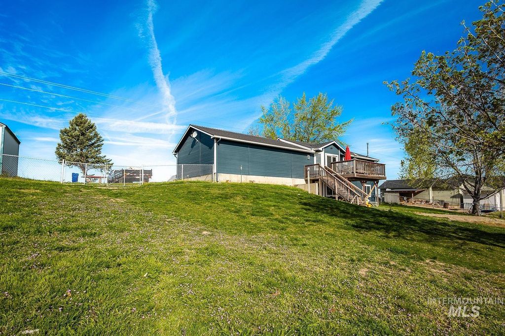 Photo of 3950 Cassia Rd, New Plymouth, ID 83655 (MLS # 98981732)