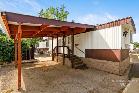 Photo of 915 S Curtis Rd Trlr 68 RD #68, Boise, ID 83705 (MLS # 98998868)
