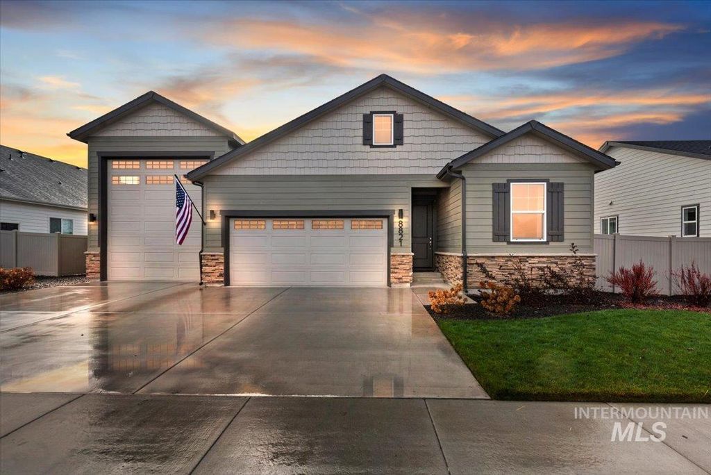 Photo of 8821 E Snow Drop St, Nampa, ID 83687 (MLS # 98968735)