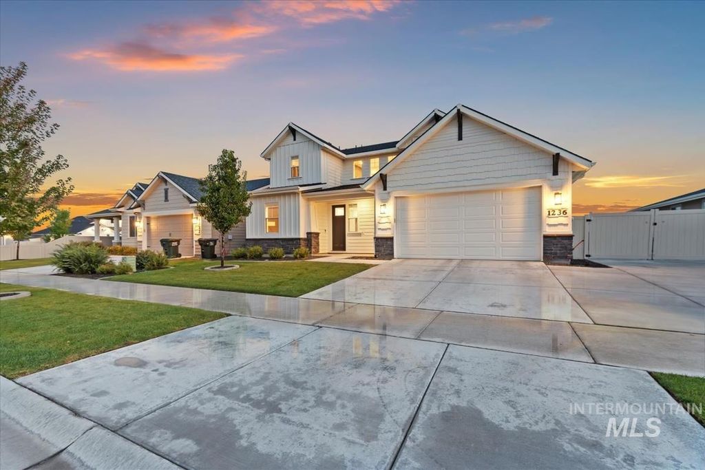 Photo of 1236 E Sweet Pearl St, Kuna, ID 83634 (MLS # 98963552)