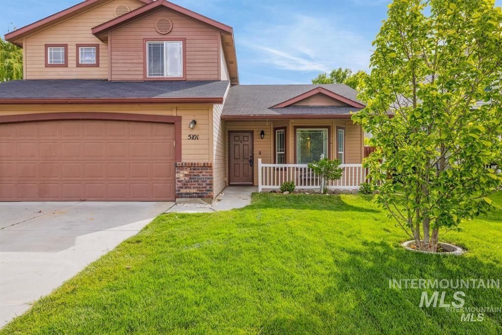 Photo of 5101 Barkley Way, Caldwell, ID 83607 (MLS # 98969139)