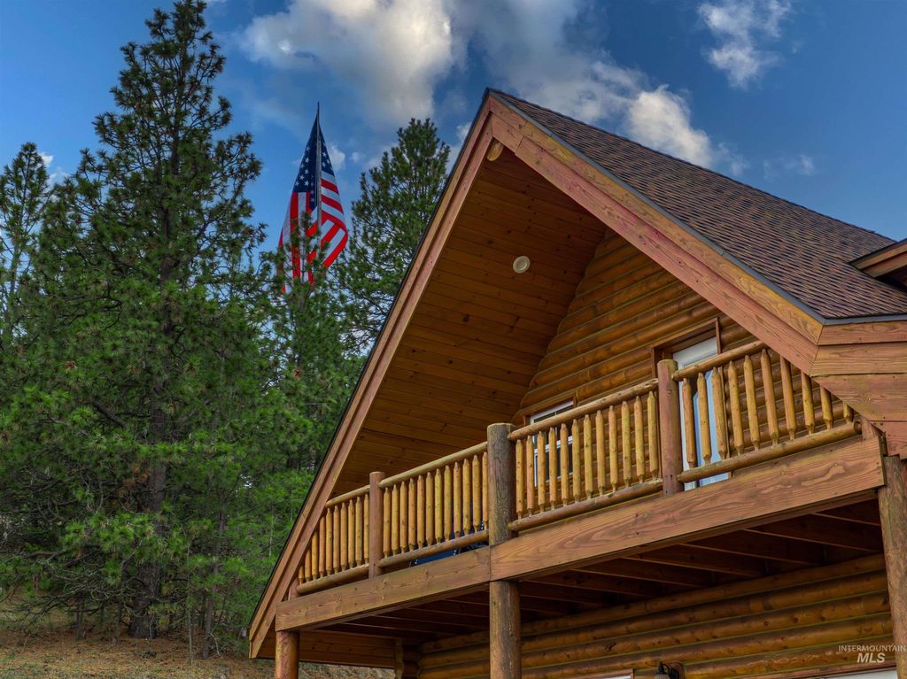 Photo of 1003 Katnook Ln, Moscow, ID 83843 (MLS # 98978740)