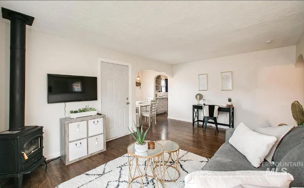 Photo of 5211 W Ponder St, Boise, ID 83705 (MLS # 98980290)