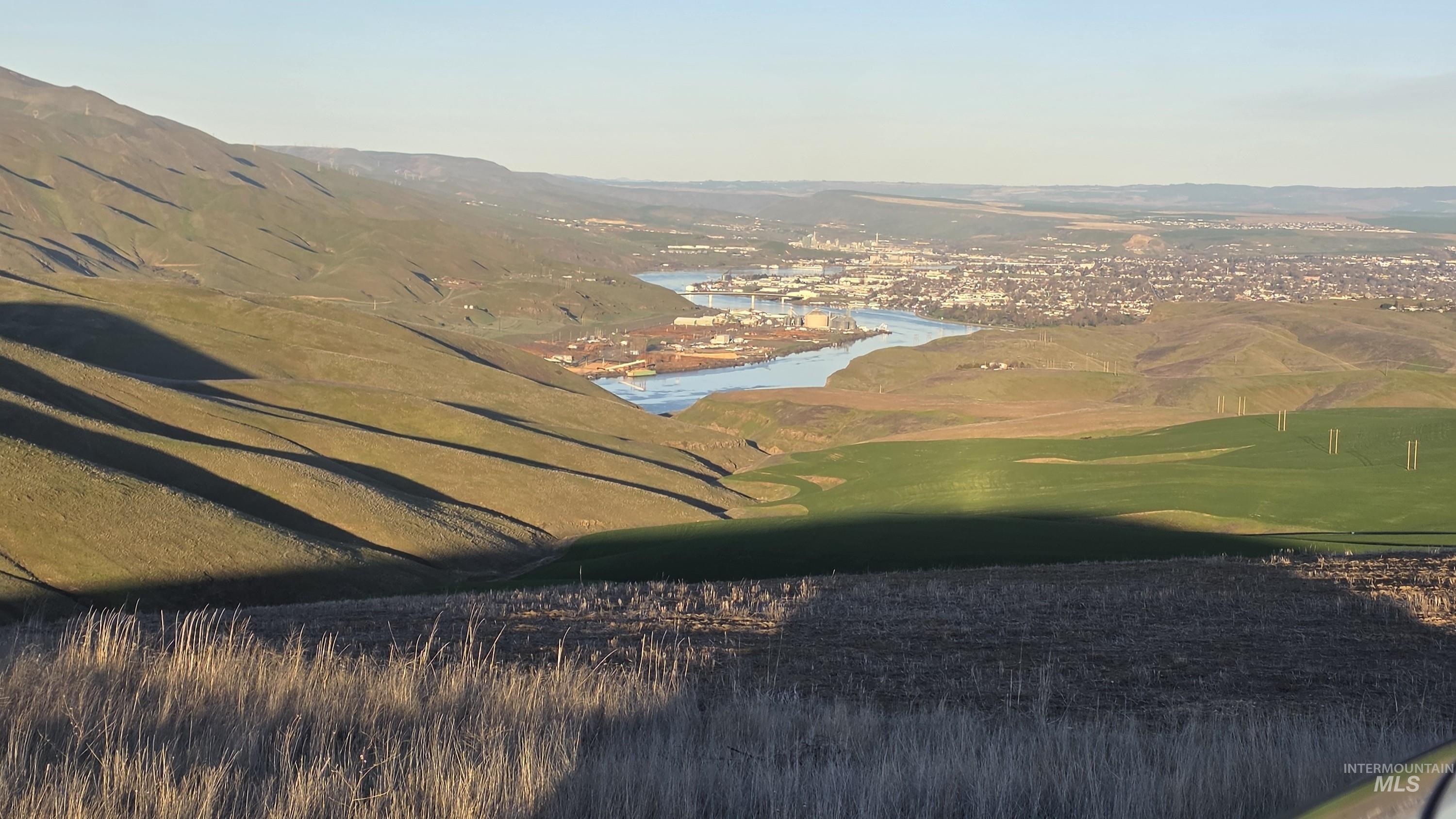 2001 Silcott Hills Rd