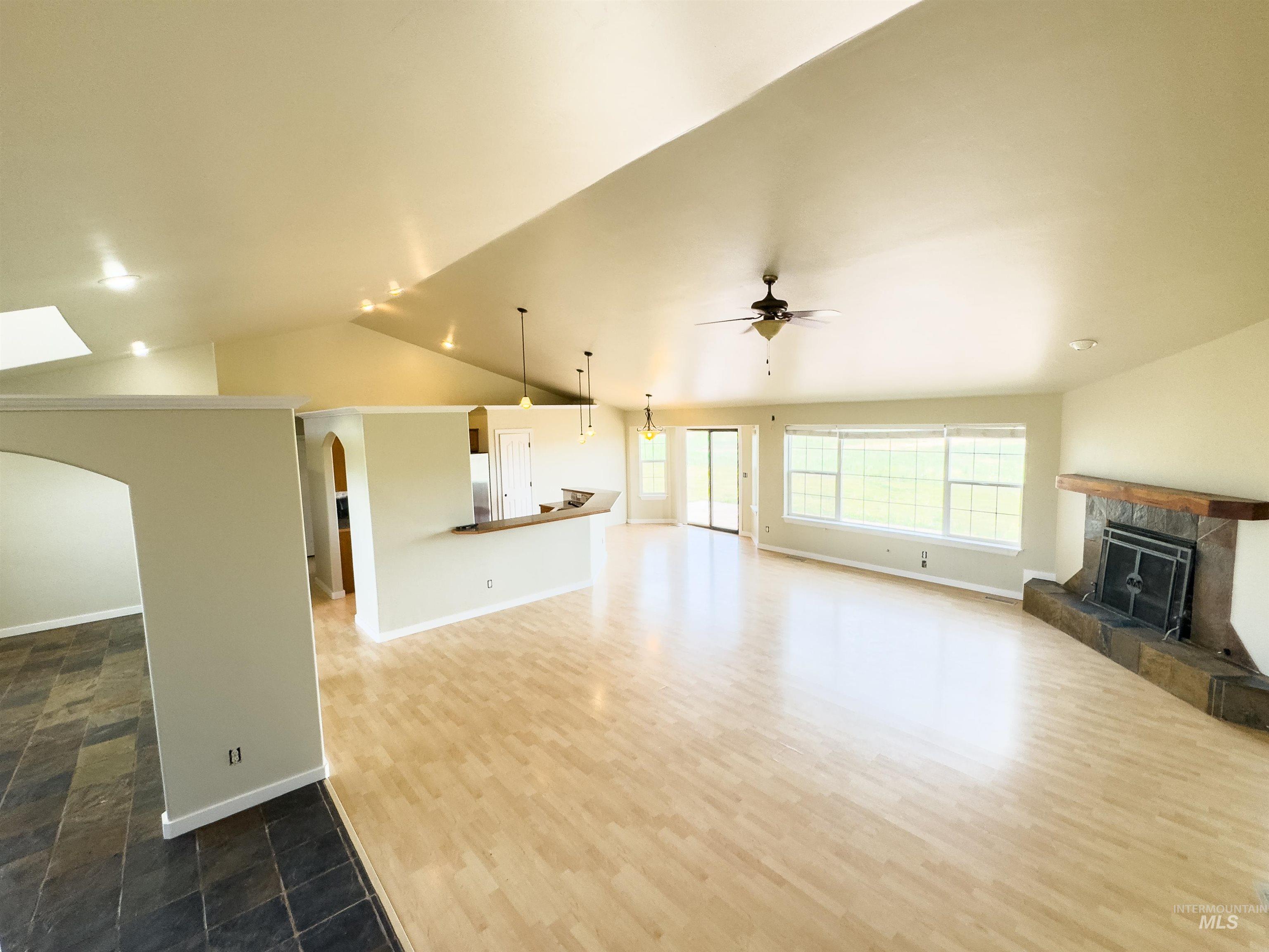 166 Eric Rd
