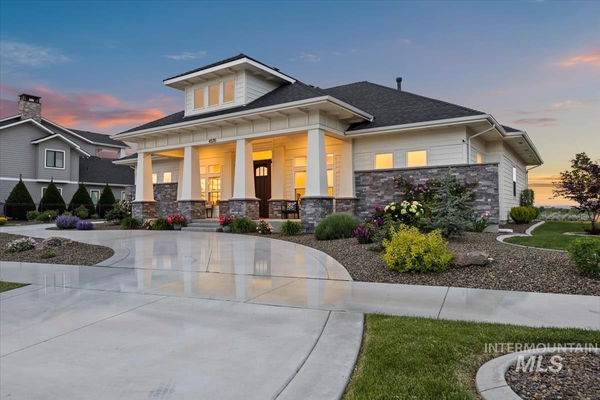 4570 W Salix Drive