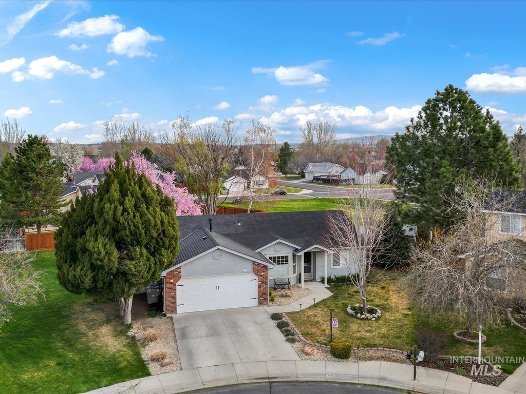 Photo of 492 Procyon Place, Star, ID 83669 (MLS # 98979399)