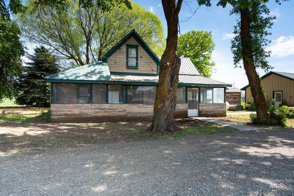 Photo of 2909 Salubria Rd, Cambridge, ID 83610 (MLS # 98986463)