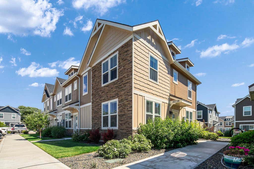 Photo of 10739 W Brownstone Ln, Boise, ID 83709 (MLS # 98993242)