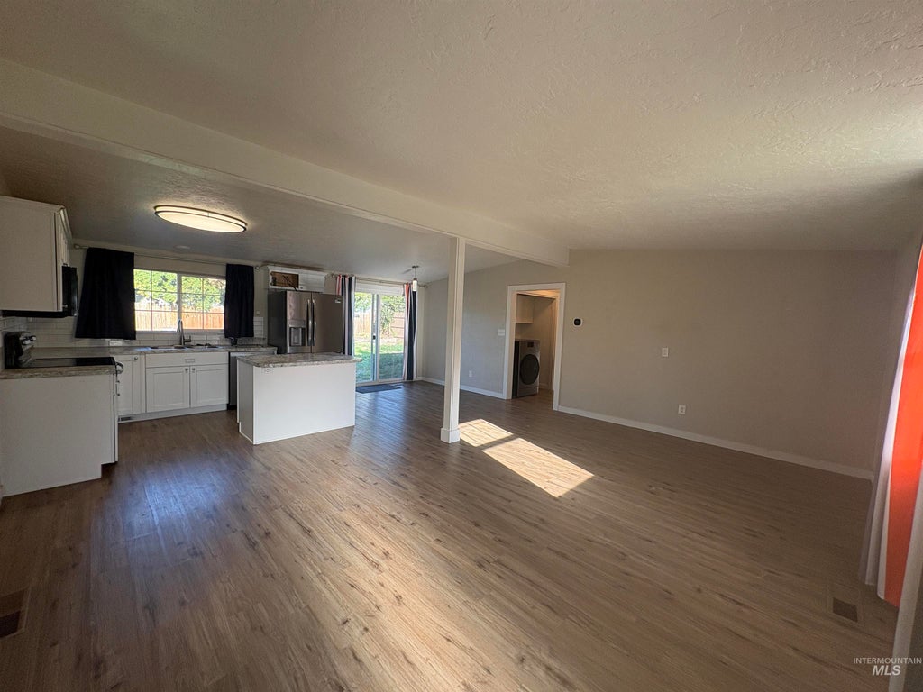 Photo of 1521 N Plateau Ave, Caldwell, ID 83605 (MLS # 98999612)