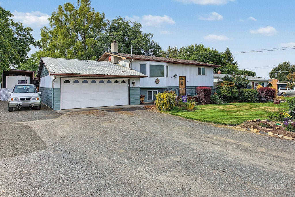 Photo of 1114 Alder Drive, Lewiston, ID 83501 (MLS # 98999532)