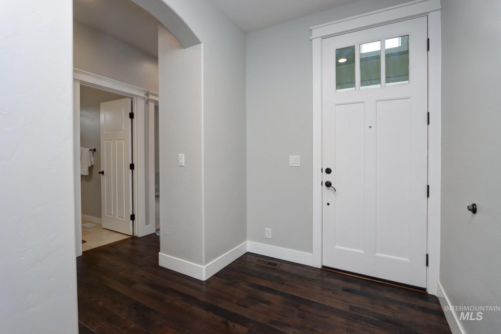 Photo of 18233 N Highfield Way, Boise, ID 83714 (MLS # 98975646)