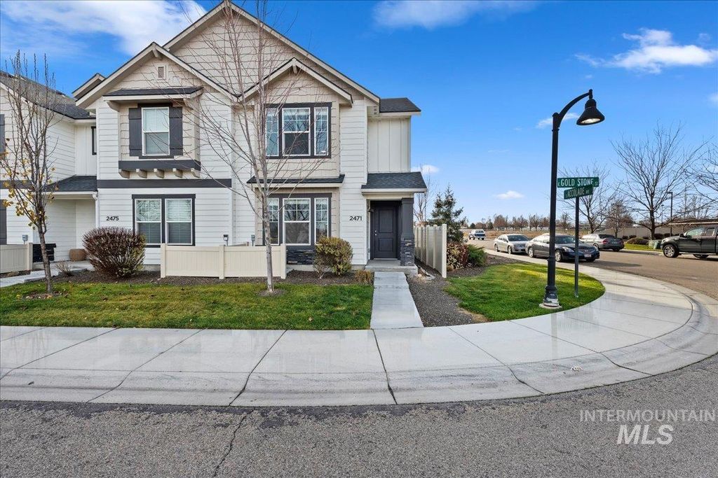 Photo of 2471 E Goldstone St, Meridian, ID 83642 (MLS # 98969598)