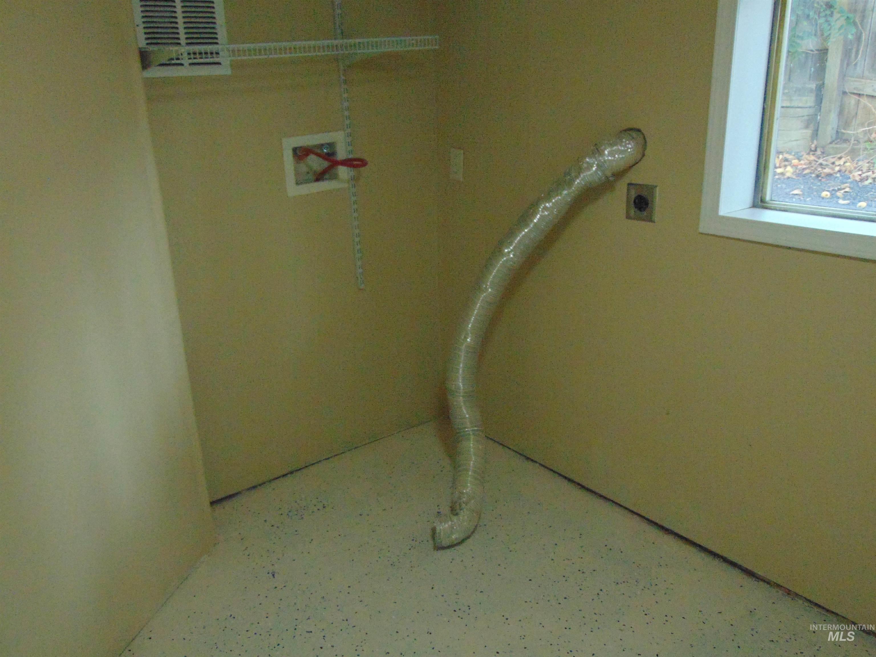 Washroom with washer hookup