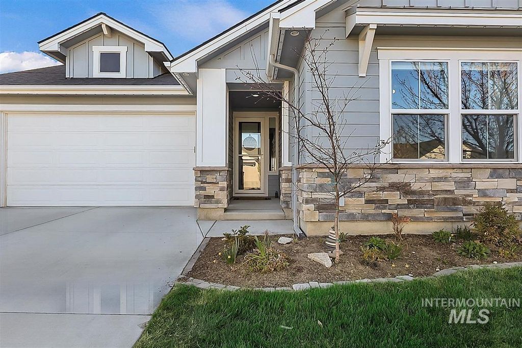 Photo of 12101 S Culmen Way, Nampa, ID 83686 (MLS # 98979751)
