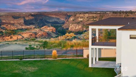 Photo of 2230 Stricker Pl, Twin Falls, ID 83301 (MLS # 98957148)