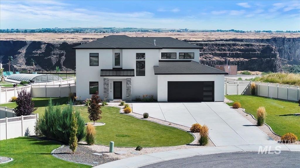 Photo of 2230 Stricker Pl, Twin Falls, ID 83301 (MLS # 98957148)