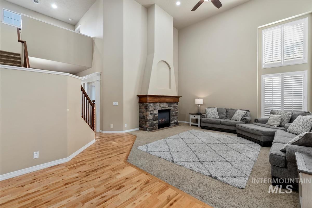2549 W Astonte Dr