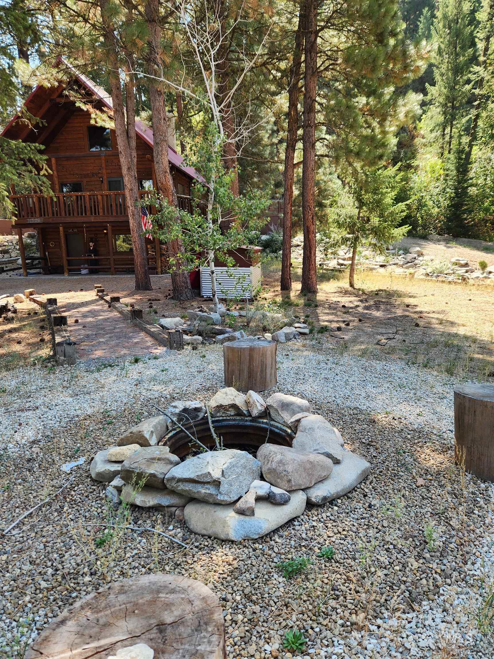 1509 E Pine Creek Road