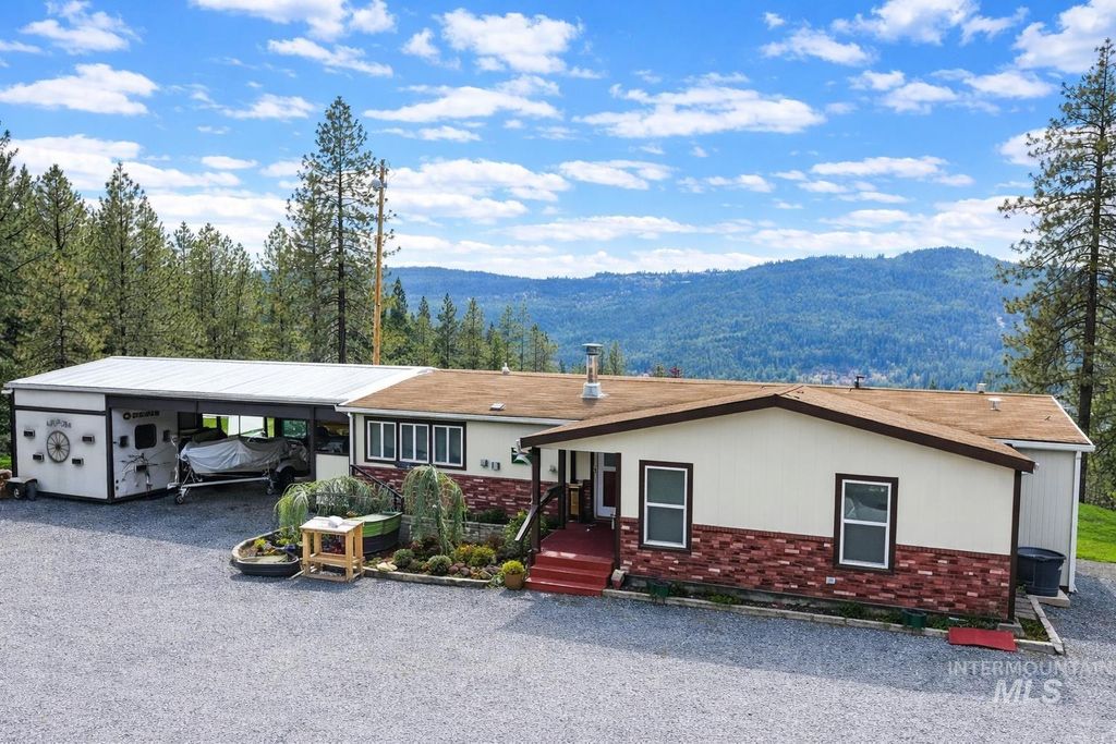 Photo of 1320 Whitetail Dr, Ahsahka, ID 83520 (MLS # 98977418)