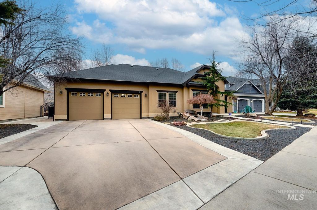 Photo of 4328 W Miners Farm Dr, Boise, ID 83714 (MLS # 98972719)