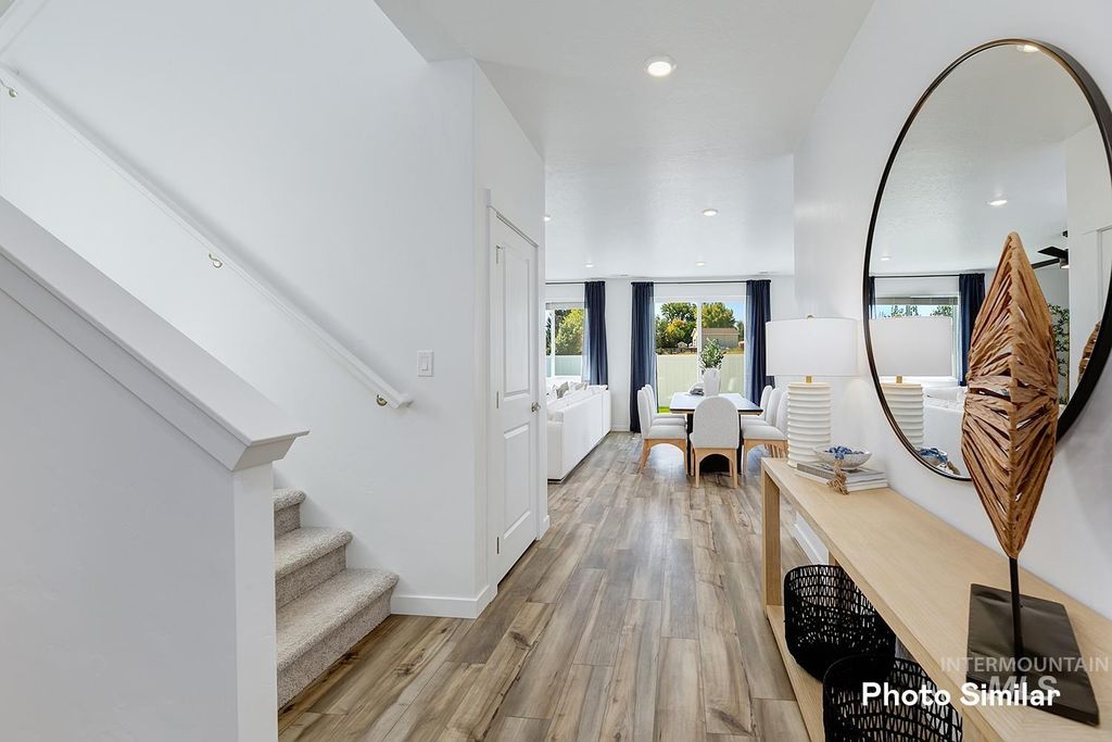 Photo of 15160 Cloud Crest Ave, Caldwell, ID 83607 (MLS # 98975906)